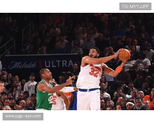 唐斯低位脚步技巧解析：突破防守的致命武器